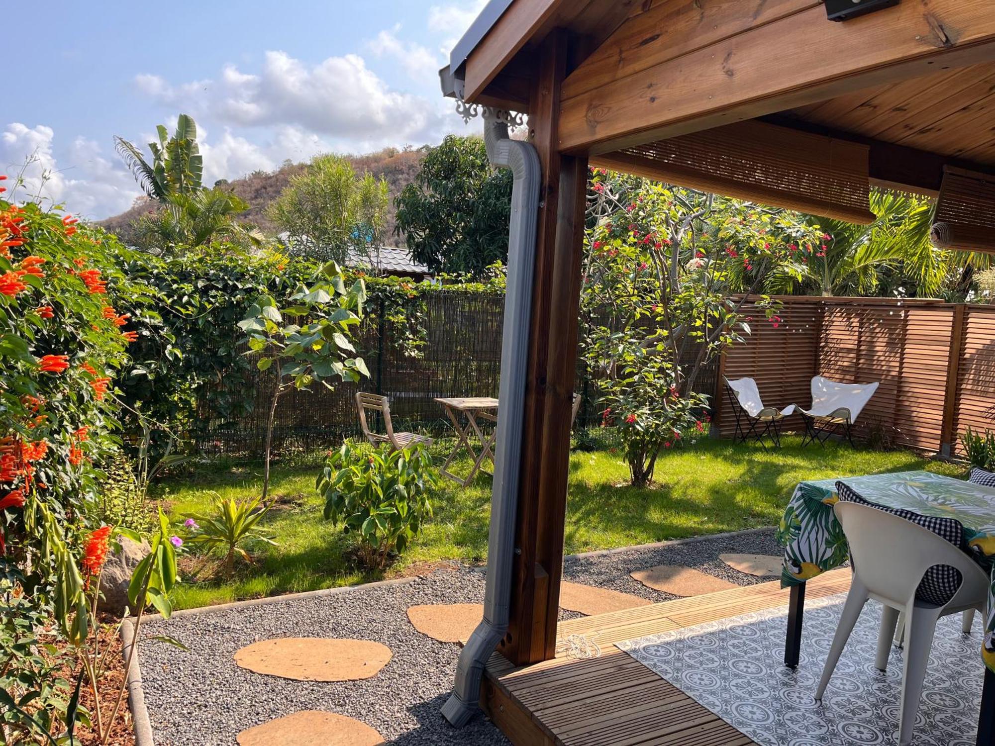 Bungalow Leu Gadiamb Сен-Лё Экстерьер фото